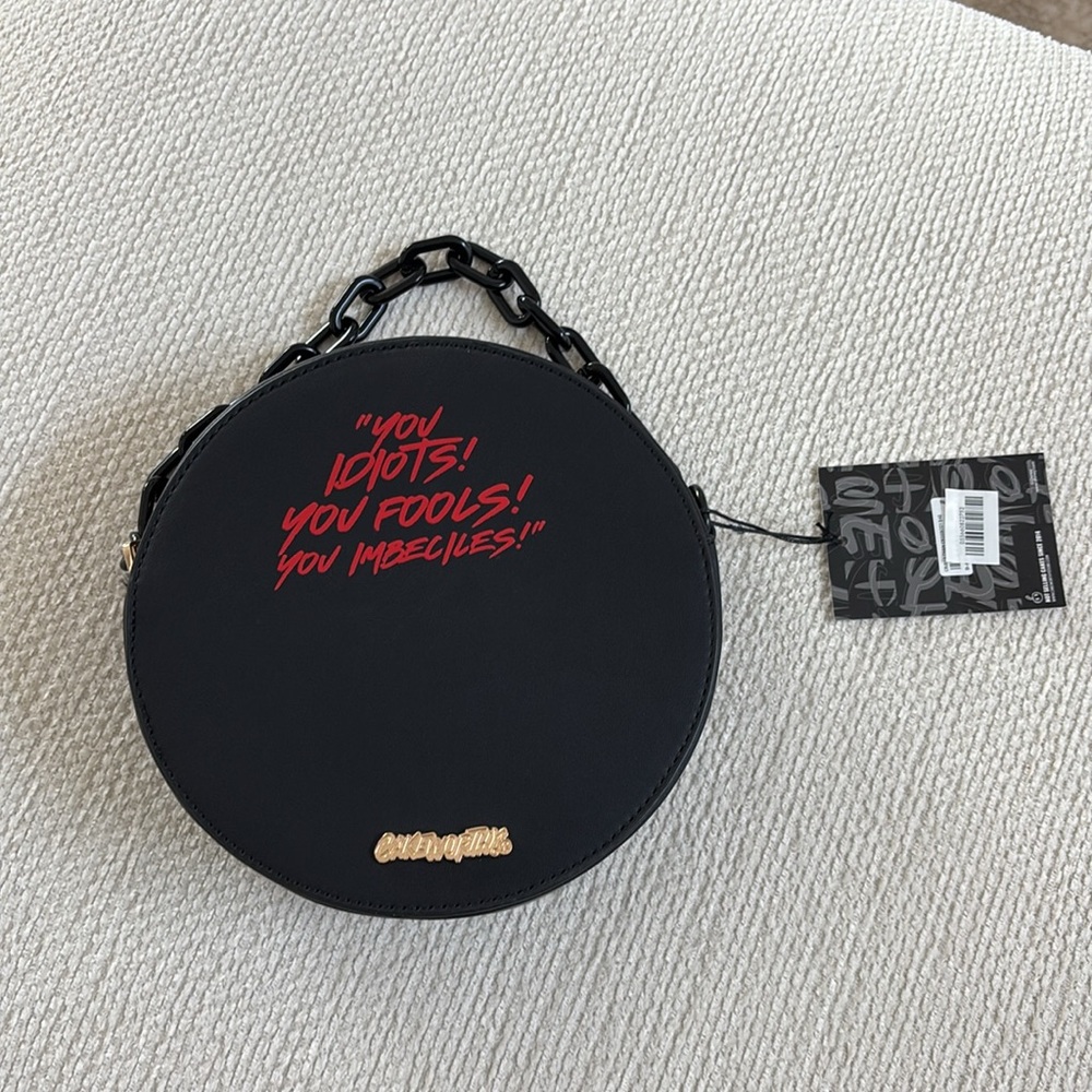 Cruella devil Cakeworthy x Disney villain crossbody bag NWT - Picture 2 of 3